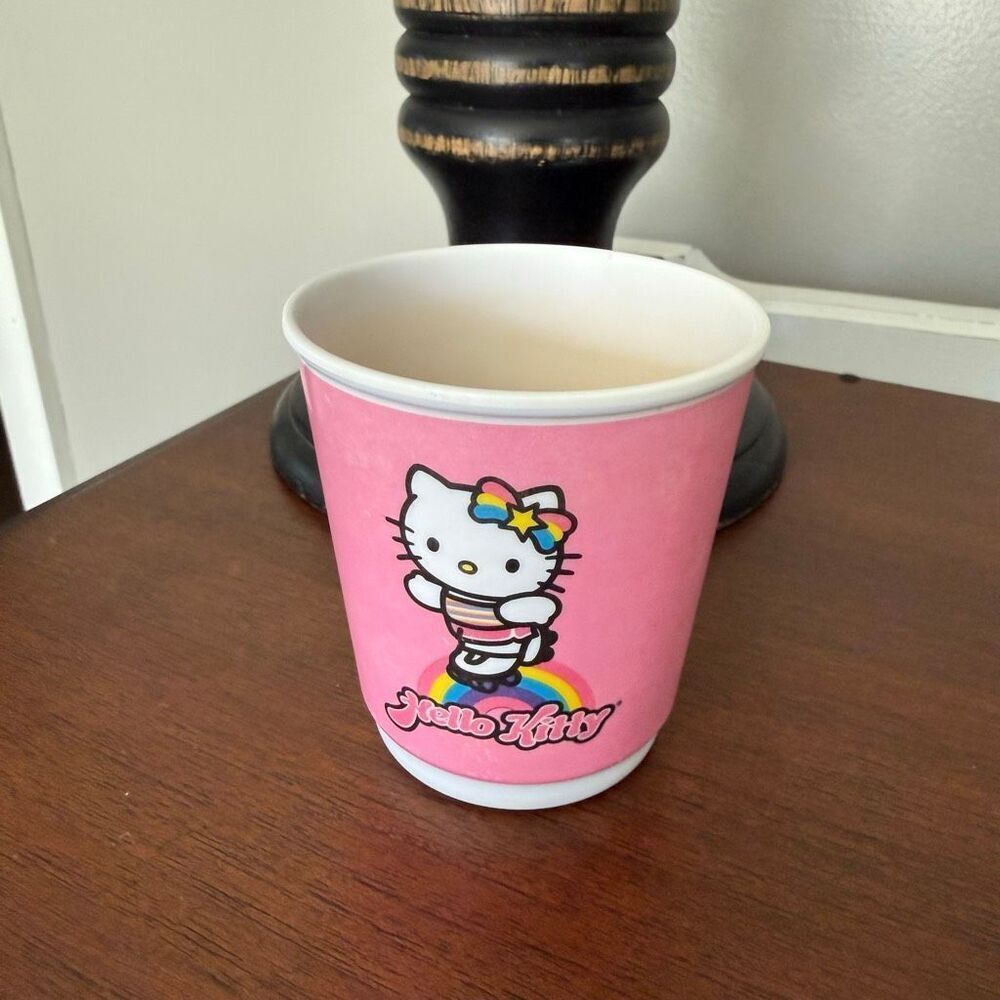 Vintage Sanrio 2005 Hello Kitty Roller Girl Plastic Cup
